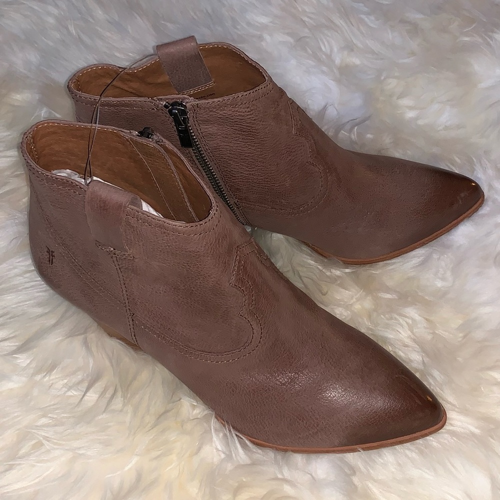 Frye Reina Bootie in Dusty Rose, Size 9.5 Boots - Picture 3 of 10